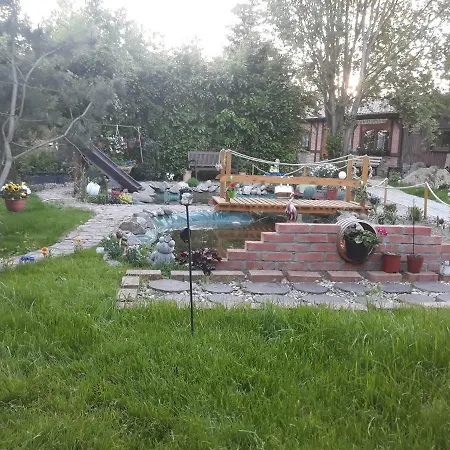 Κατάλυμα σε φάρμα Dworska Zagroda Bladkowo